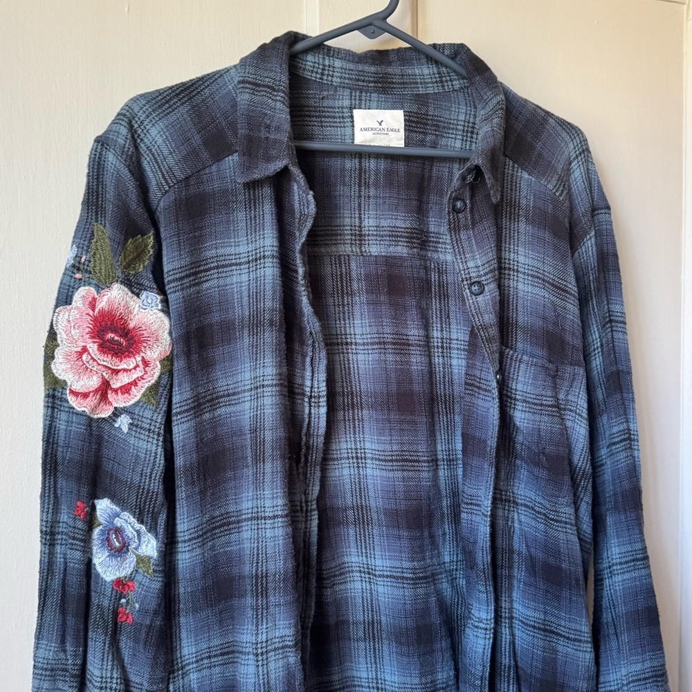 American Eagle Distressed Flannel with Flower Patches - Picture 2 of 9